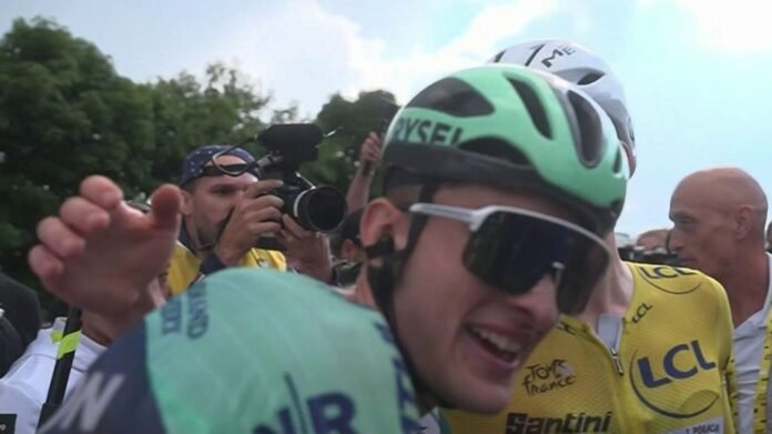 Paul Seixas sur le podium dimanche ? À deux mois de ses 20 ans et trois jours de l'arrivée du Tour de France, le jeune coureur impressionne