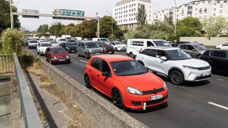 Plus de 200 km de bouchons cumulés au niveau national samedi matin pour les départs en vacances