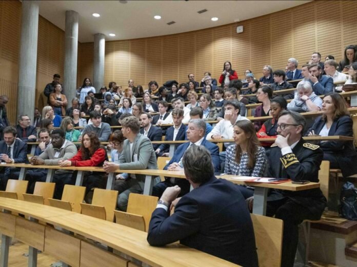 Santé mentale: un numéro d'écoute unique destiné aux étudiants