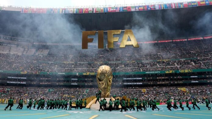 Show de mi-temps à l'américaine, bagues aux vainqueurs : une finale de Mondial façon Super Bowl Show de mi-temps à l'américaine, bagues aux vainqueurs : une finale de Mondial façon Super Bowl