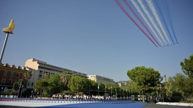 Survol de la Patrouille de France, discours d'Emmanuel Macron… Les moments marquants de la cérémonie à Nice pour les 10 ans de l'attentat du 14-Juillet