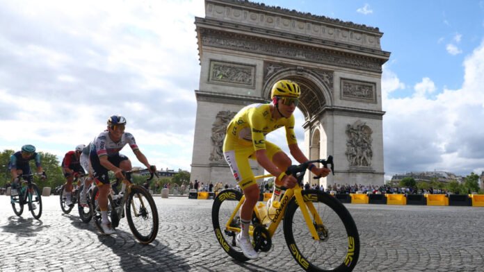 Tour de France : 5e sacre pour Tadej Pogacar, Paul Seixas au pied du podium pour sa première participation