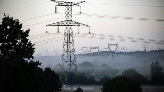 Vers une hausse des factures de 26 euros par an en moyenne: la Commission de régulation de l'énergie propose d'augmenter les tarifs réglementés de l'électricité de 2,5% au 1er août