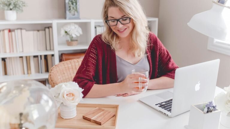 Vous ne trouvez pas de client ? Voici l'outil qui sauve la vie à des milliers d'entrepreneurs