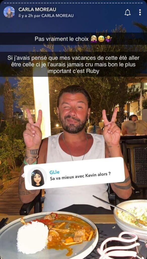 "La vie continue" : Carla Moreau menacée par la DZ Mafia, l'influenceuse brise enfin le silence et révèle être "en sécurité" auprès de Kevin