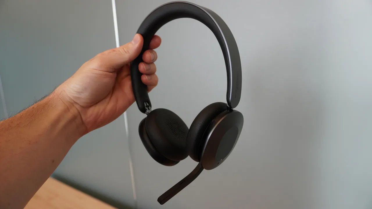 Casque sans fil ThinkPad Dual-Mode avec réduction active du bruit (édition Aura)