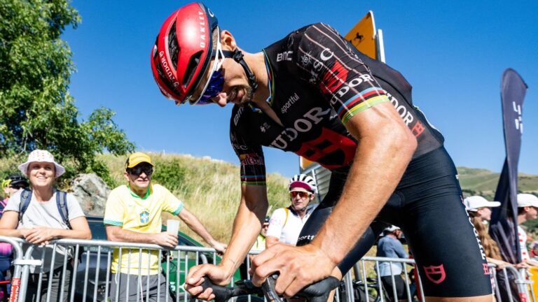 "C'est peut-être mon dernier", confie Julian Alaphilippe, exténué après la 20e étape de son huitième Tour de France
