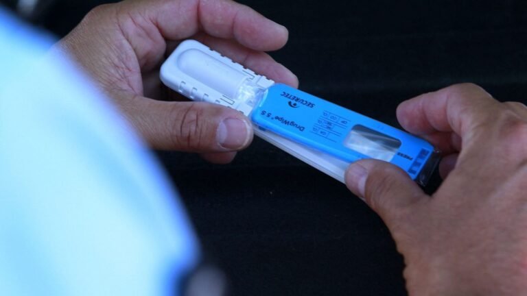 "Cela concerne tous les milieux" : plusieurs collaborateurs dans les ministères écartés après des tests de dépistage de drogue positifs, annonce Sébastien Lecornu