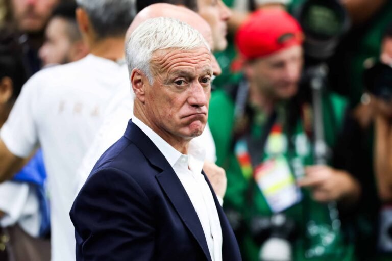 "Je préfère être morte plutôt que de voir ça", Didier Deschamps, la nouvelle caricature de Charlie Hebdo crée un nouveau tollé