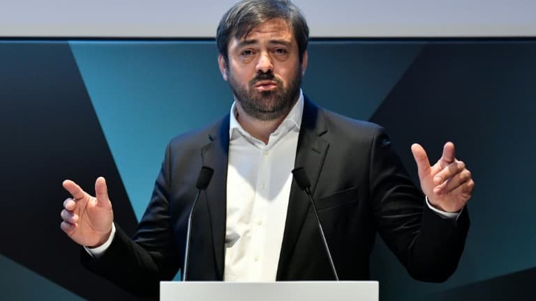 "Les Français préfèrent bien plus épargner que consommer": le patron de Fnac-Darty explique pourquoi les ventes du groupe reculent dans l'Hexagone alors qu'elles progressent chez nos voisins européens