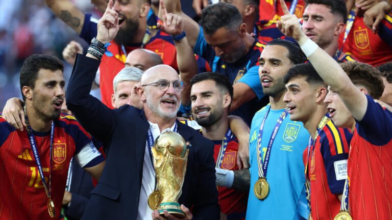 "Nous n'avons jamais douté" : les Espagnols savourent leur sacre au Mondial 2026