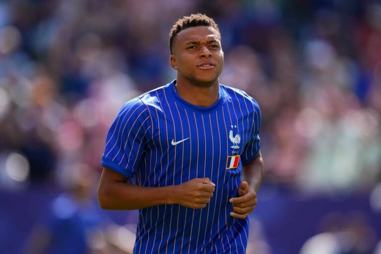 "Une femme méprisable" : Kylian Mbappé répond enfin à la sénatrice paraguayenne qui a totalement vrillé à son sujet