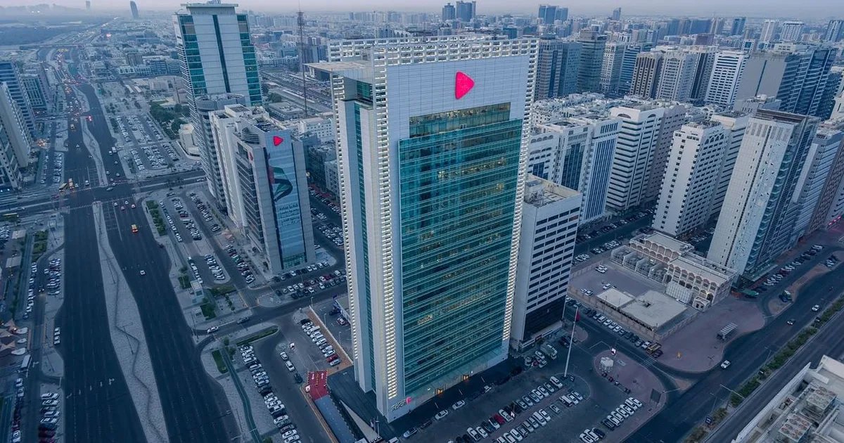 أرباح "أبوظبي التجاري" تنمو 28% خلال النصف الأول من 2026