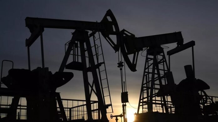 ارتفاع سعر النفط الأمريكي 9% بعد إعلان ترامب فرض حصار بحري على إيران