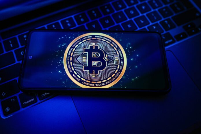 العملات المشفرة والتمويل غير المشروع.. تقرير دولي يرصد تصاعد المخاطر