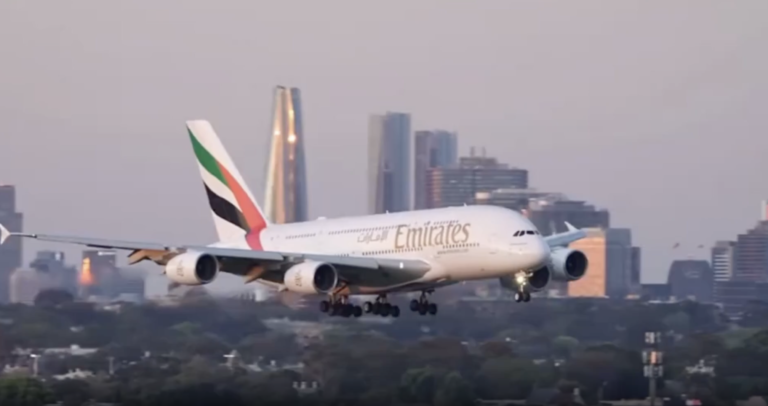 Emirates sacrée plus grande compagnie aérienne internationale au monde en 2025