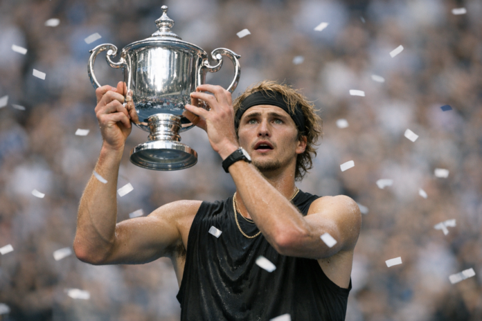 Zverev triomphe à l’US Open et vit un moment d’étonnement sur le court